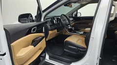 2023 Kia Carnival Diesel 9-Seater Prestige — фото 10