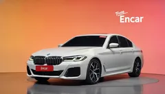 2023 BMW 5-Series 530i M Sport Package, белый — фото 1
