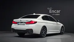 2023 BMW 5-Series 530i M Sport Package, белый — фото 2