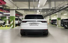 2021 Porsche Cayenne 3.0, белый — фото 3
