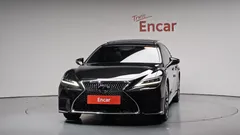 2022 Lexus LS 3.5 Platinum AWD, чёрный — фото 3