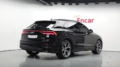 2023 Audi Q8 50 TDI Quattro Premium, чёрный — фото 2