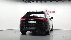 2023 Audi Q8 50 TDI Quattro Premium, чёрный — фото 4