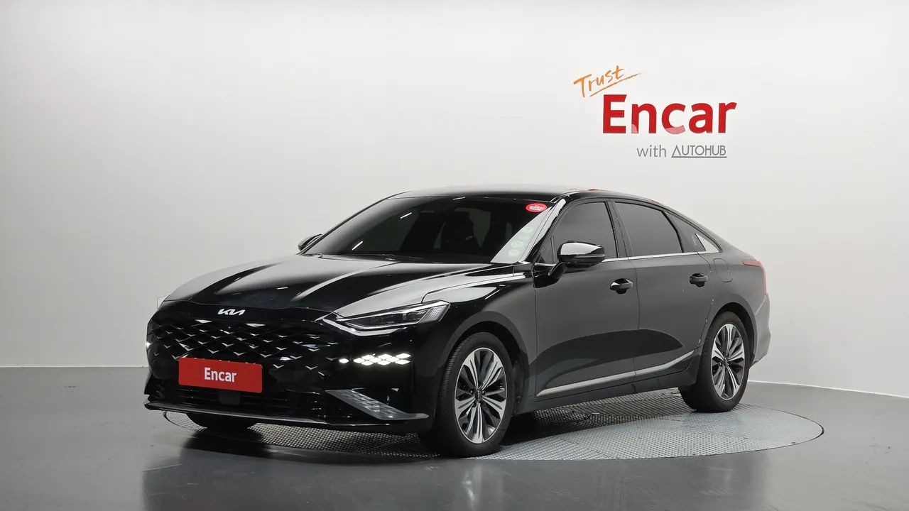 2023 Kia K8 Signature