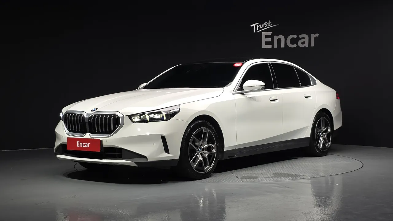 2024 BMW 5-Series 530i xDrive