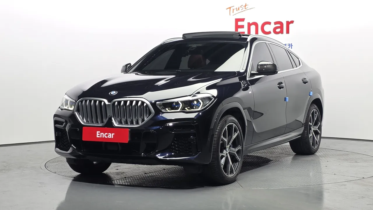 2022 BMW X6 xDrive40i M Sport