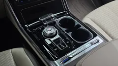 2022 Kia Carnival Gasoline 9-Seater Hi-Limousine — фото 9