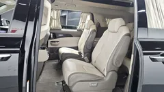 2022 Kia Carnival Gasoline 9-Seater Hi-Limousine — фото 12