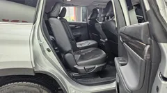 2023 Toyota Highlander 2.5 4WD Limited, серебристый — фото 12