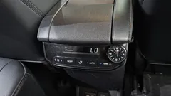 2023 Toyota Highlander 2.5 4WD Limited, серебристый — фото 18