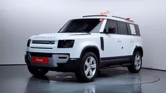 2023 Land Rover Defender 110 D300 HSE, белый — фото 1
