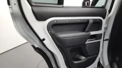 2023 Land Rover Defender 110 D300 HSE, белый — фото 20