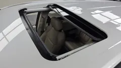 2023 Toyota Sienna 2.5 Hybrid AWD, белый — фото 19