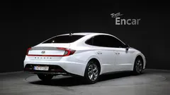 2022 Hyundai Sonata 2.0 — фото 2