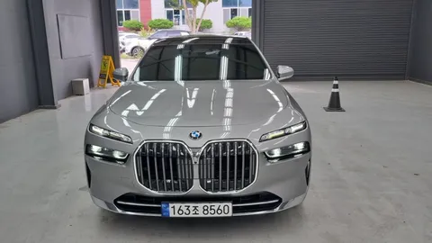 2023 BMW 7-Series 740d xDrive Design Pure Excellence