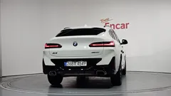 2023 BMW X4 xDrive20i M Sport — фото 4