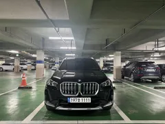 2024 BMW X1 sDrive 20i M Sport, чёрный — фото 3