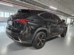 2021 Lexus NX Executive, чёрный — фото 4
