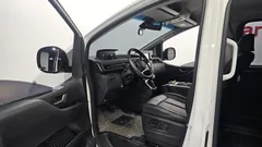 2022 Hyundai Staria disability support car — фото 10