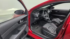 2023 Kia K3 1.6 Turbo GT 5Door — фото 10