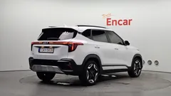 2024 Kia Seltos Gasoline 2.0 2WD, белый — фото 2