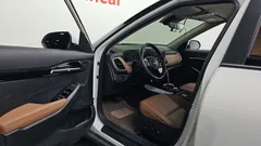 2024 Kia Seltos Gasoline 2.0 2WD, белый — фото 10