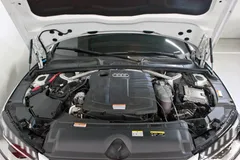 2022 Audi A4 40 TDI Quattro Premium — фото 6