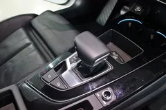 2022 Audi A4 40 TDI Quattro Premium — фото 9
