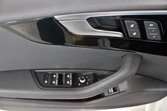 2022 Audi A4 40 TDI Quattro Premium — фото 10