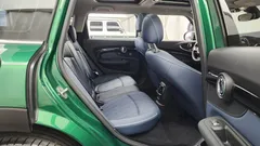 2023 Mini Clubman Classic, зелёный — фото 12
