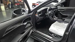 2025 Audi S8 4.0 TFSI Quattro LWB — фото 10