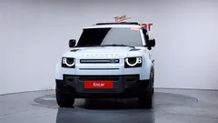 2022 Land Rover Defender 110 P300 X-Dynamic SE, белый — фото 3