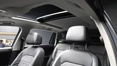 2023 Volkswagen Tiguan 2.0 TSI Prestige, серо-серебристый — фото 18