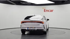 2023 Kia K5 Prestige, белый — фото 4