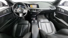 2022 BMW 1-Series 120i M Sports, чёрный — фото 7