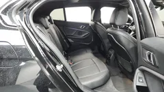 2022 BMW 1-Series 120i M Sports, чёрный — фото 12
