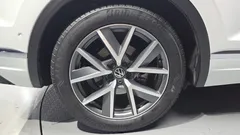 2023 Volkswagen Touareg 3.0 TDI Prestige, белый — фото 5