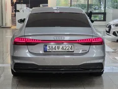 2023 Audi A7 55 TFSI e Quattro Premium, серебристый — фото 4