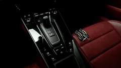 2024 Porsche 911 Carrera 4 GTS Cabriolet — фото 9