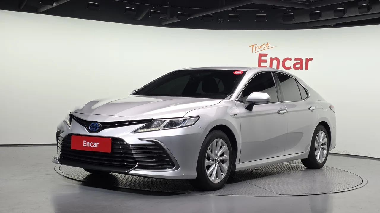 2022 Toyota Camry 2.5 LE Hybrid