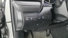 2022 Toyota Camry 2.5 LE Hybrid, серебристый — фото 16