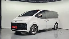 2024 Hyundai Staria 4WD Lounge 7-Seater — фото 1