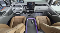 2024 Hyundai Staria 4WD Lounge 7-Seater — фото 7