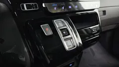 2024 Hyundai Staria 4WD Lounge 7-Seater — фото 9
