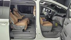 2024 Hyundai Staria 4WD Lounge 7-Seater — фото 12