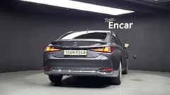 2023 Lexus ES Luxury Plus, серый — фото 4