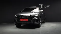 2023 Audi Q8 55 TFSI Quattro Premium — фото 3