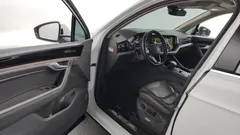 2023 Volkswagen Touareg 3.0 TDI Prestige, белый — фото 10
