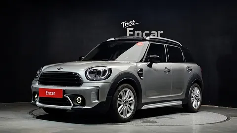 2023 Mini Countryman Classic Plus Launch Pack