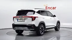 2023 Kia Seltos Gasoline 2.0 2WD, белый — фото 2